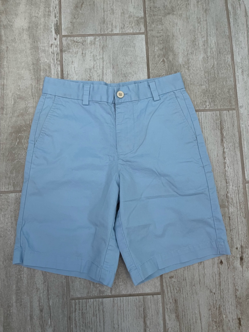 Vineyard Vines shorts